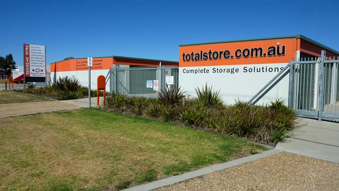 Total Store Bairnsdale, partner business of Lo.Co. Removals